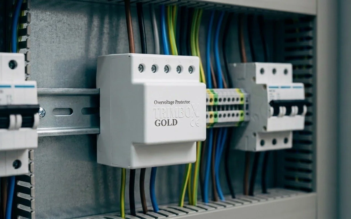 Trimbox GOLD surge protector in a distribution panel